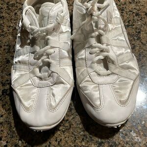 NFinity cheer shoes women’s 9.5 white
